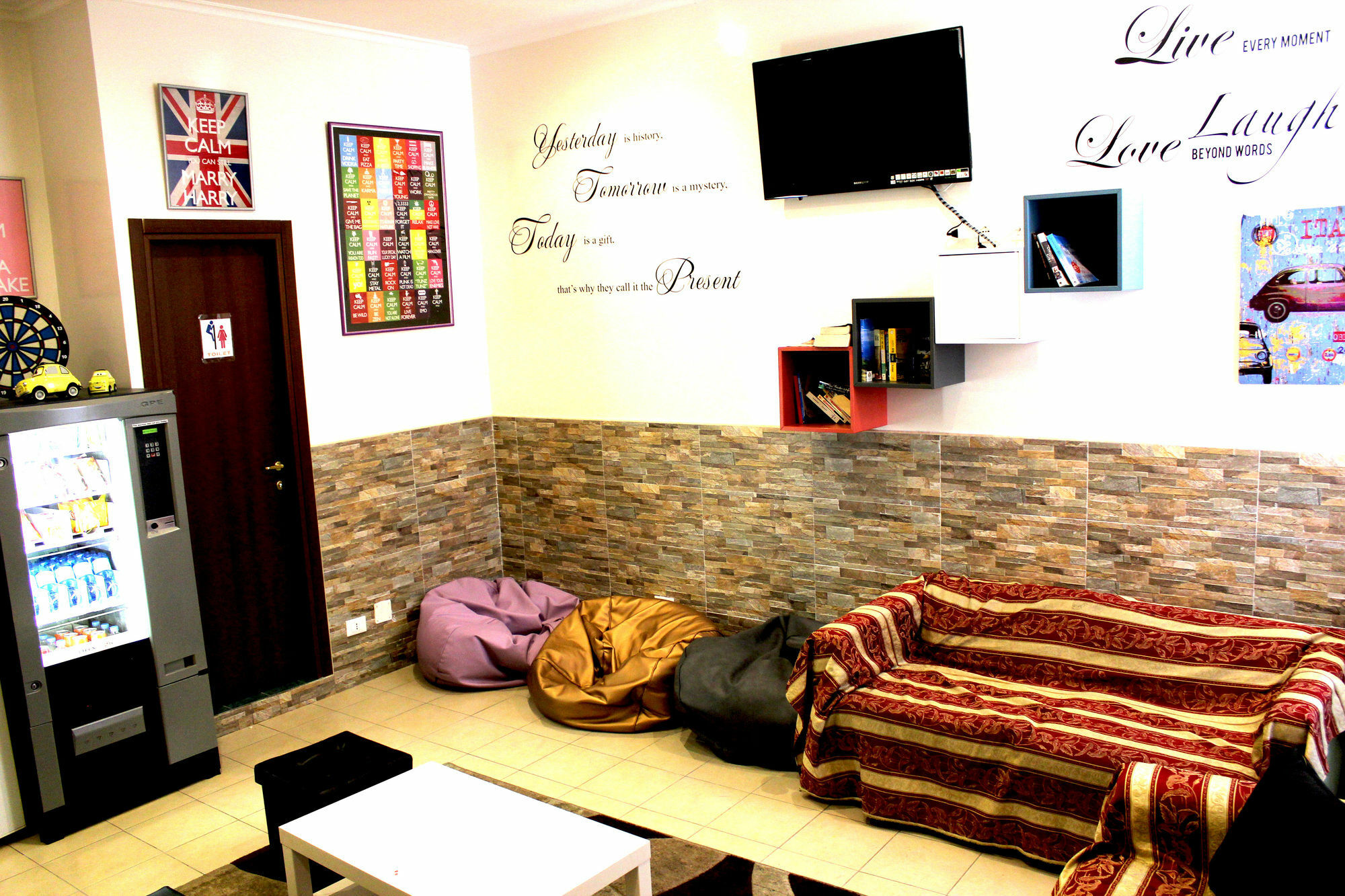 Legends Hostel Rome Exterior photo